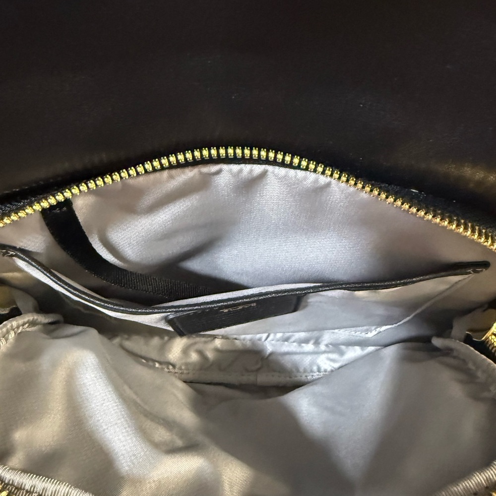 TUMI
Voyageur Hannah Leather Backpack - Picture 5 of 13